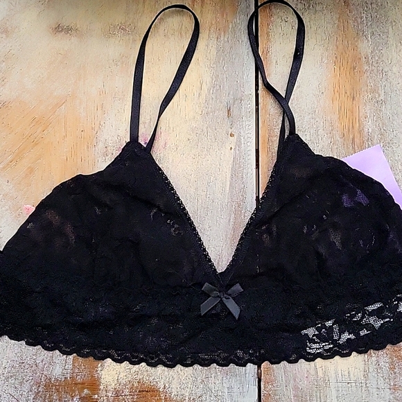 Signature Lace Bralette - Picture 2 of 4